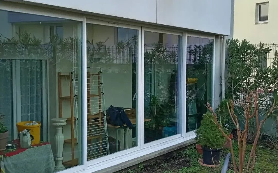 Pose d’un coulissant grand format à Dax (40)