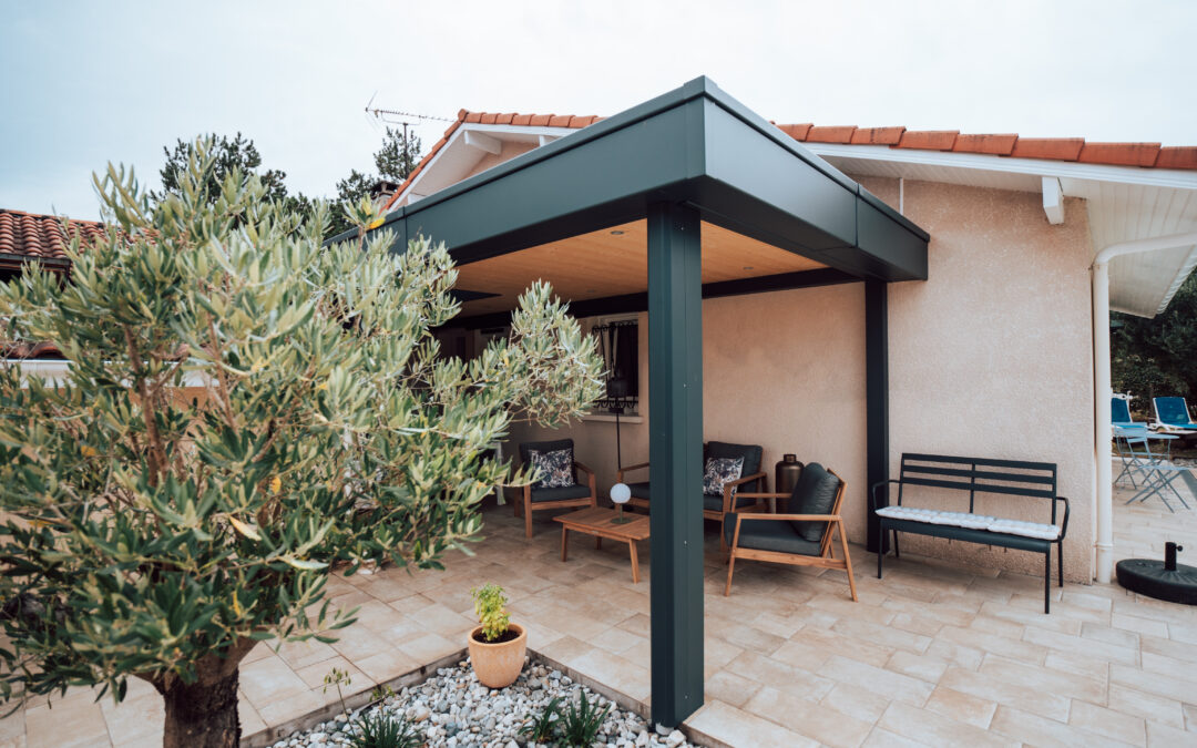 Pergola moderne avec puits de jour à Mont-de-Marsan