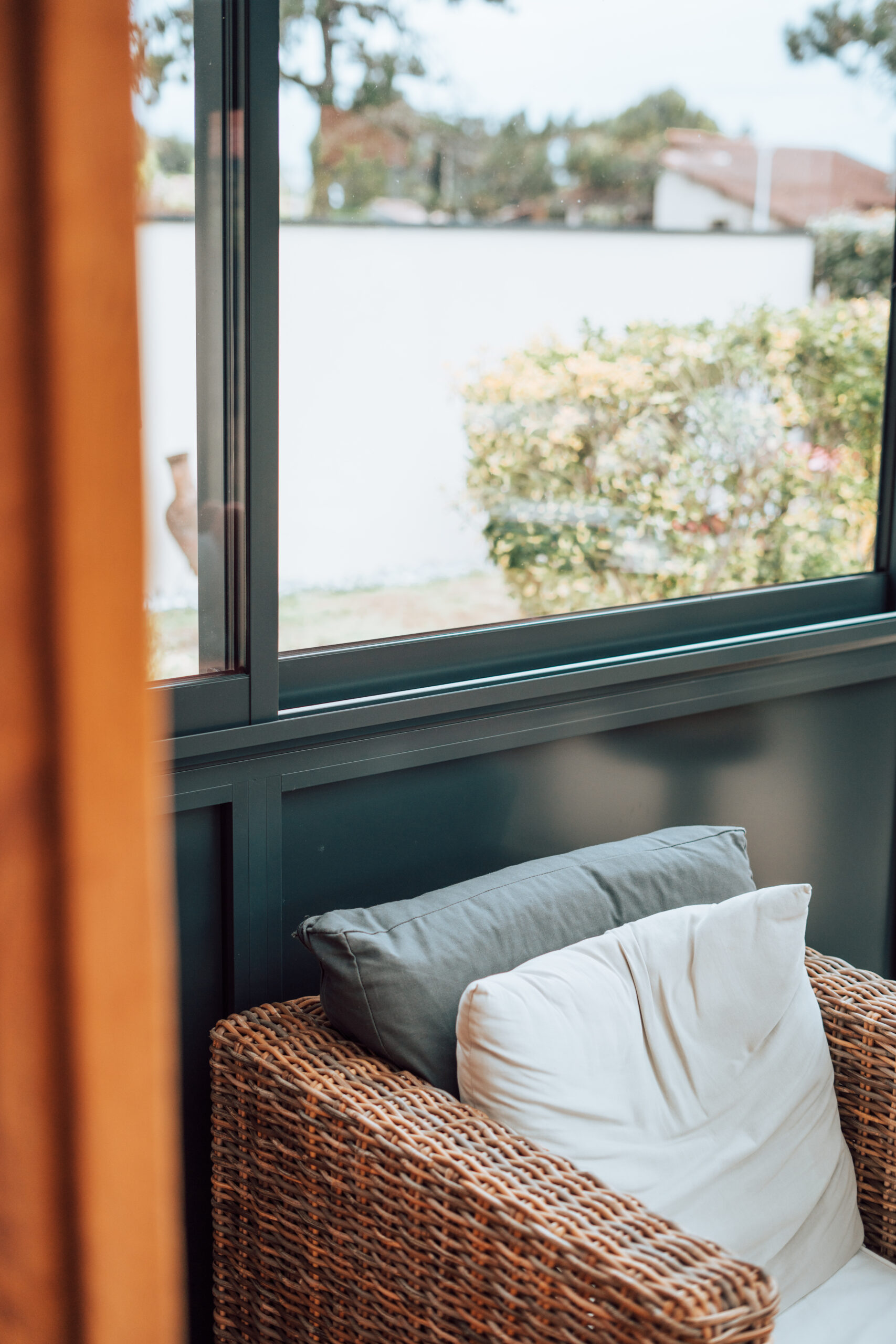Création d’un salon lumineux et confortable