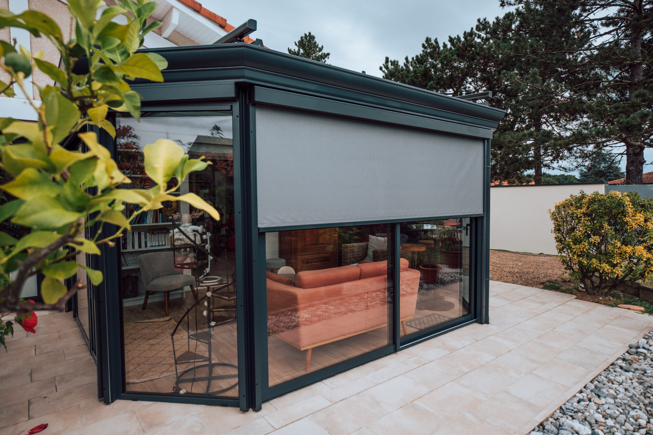 Création d’un salon lumineux et confortable