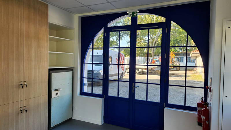 Menuiseries cintrées bois au stade de Soustons