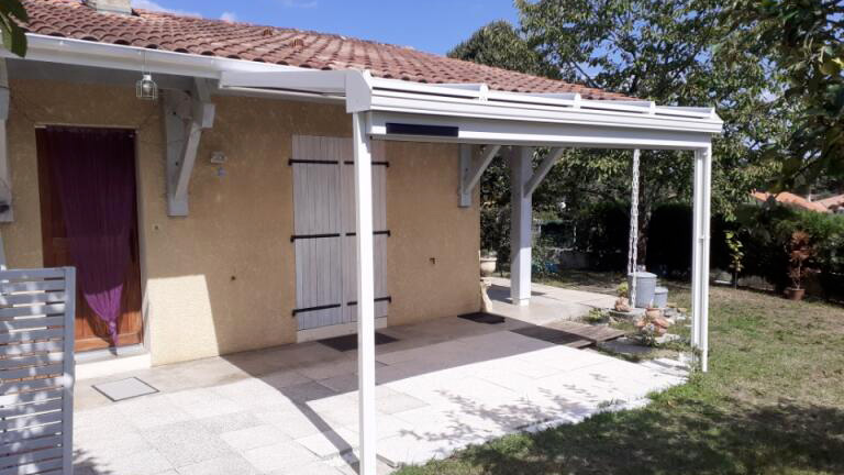 Store banne coffre à Saint-Geours-de-Maremme