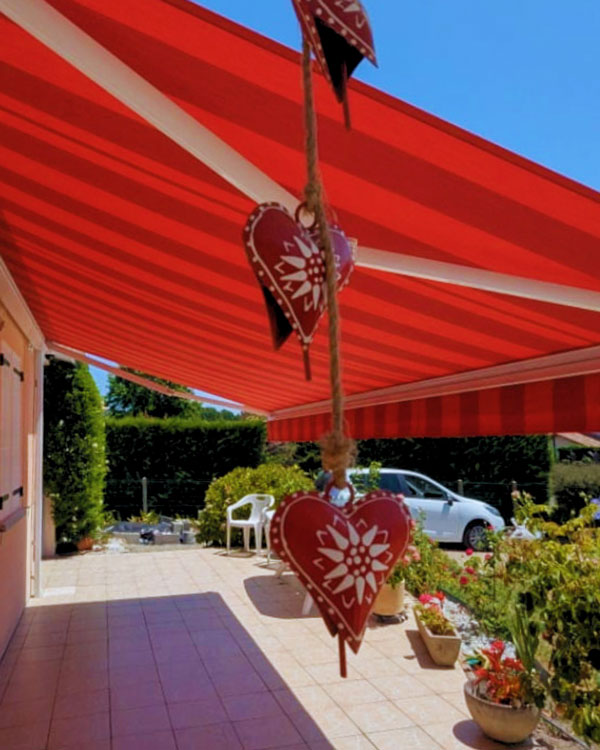 store-banne-toile-rouge
