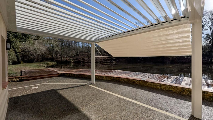 Pergola OPEN R2 avec store intégré