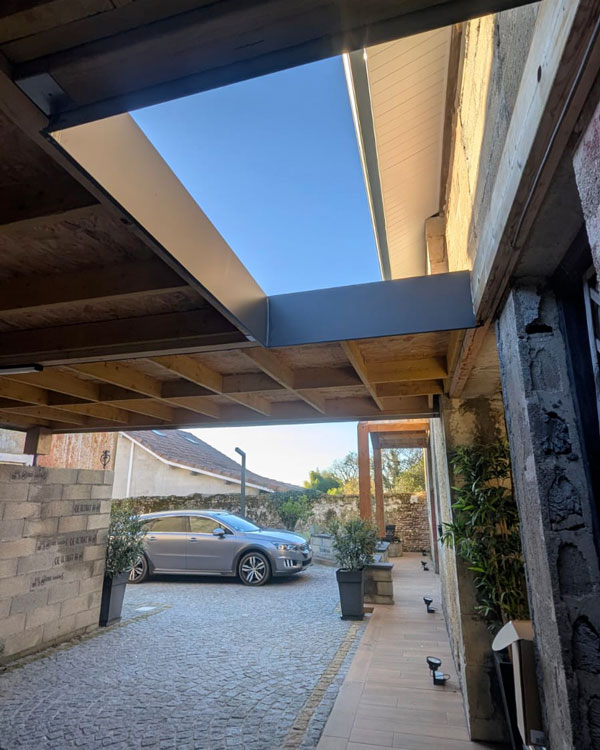 Capotage aluminium sur pergola bois à Hagetmau